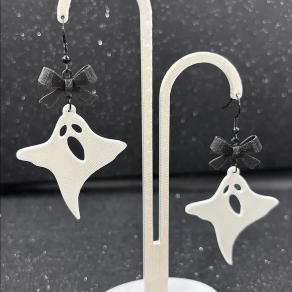 Cute Ghost Earrings 👻 with Black Bow – Halloween Dangle Jewelry - Picture 4 of 4